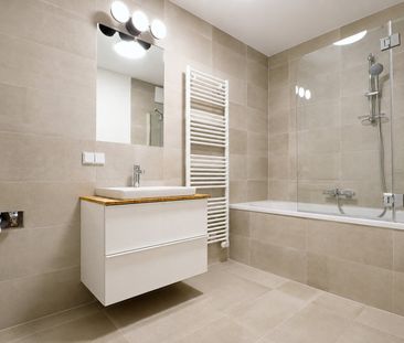 !!! KENNEDY GARDEN !!! SCHÖNE 2 - ZIMMER WOHNUNG, MIT FREIFLÄCHE / ... - Foto 2