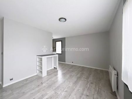 Location Appartement 2 pièces 46m² CHAMALIERES 63400 - Photo 5