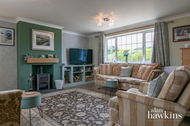 4 bedroom detached house to rent - Photo 1