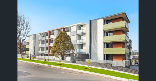 Modern Two Bedroom Unit - 20% Below Market Rent - Photo 1