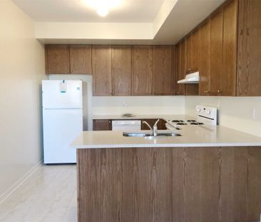 For Lease - 28 Mcgrath Avenue, Richmond Hill, Ontario - Photo 2