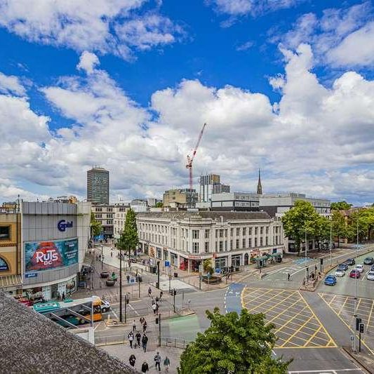 Queen Street, City Centre, CF10 - Photo 1