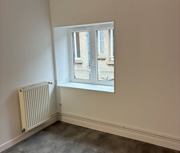 Location Appartement 3 pièces 37m² CHARLIEU 42190 - Photo 4