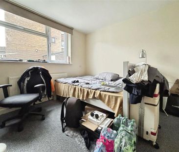 3 bedroom maisonette to rent - Photo 4