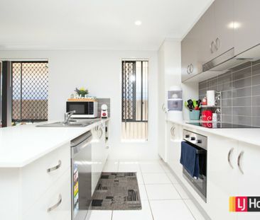 Spacious 4-Bedroom Family Home in Oxley Vale – Modern, Comfortable,... - Photo 2