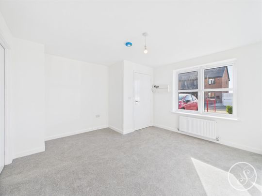 Kirkham Way, Leeds - Photo 1