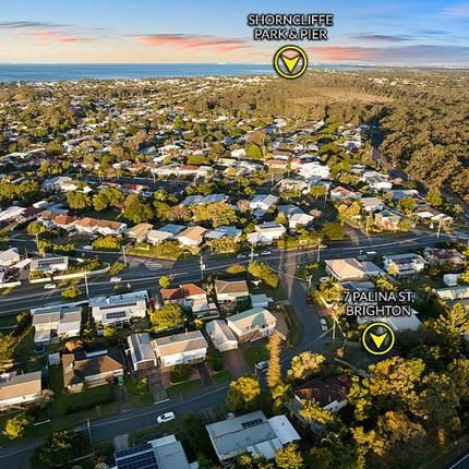 Stunning 4-Bedroom Family Retreat in the Heart of Brighton - Photo 2