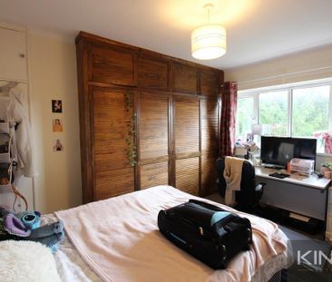 4 bedroom semi-detached house to rent - Photo 3