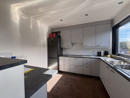 Appartement te huur - foto 4