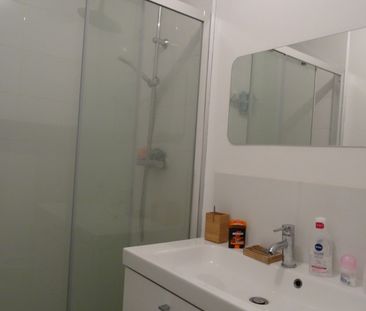 Location Appartement 2 pièces 43m² BORDEAUX 33000 - Photo 4