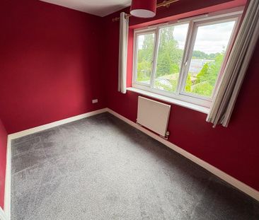 3 bedroom end of terrace house to rent - Photo 2