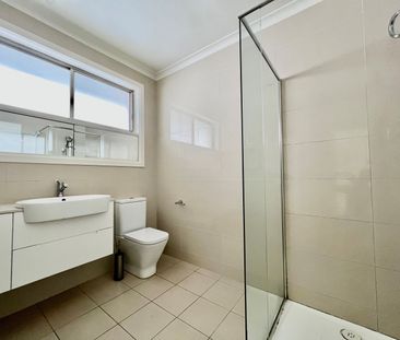 1/12 Stawell Street, Kew VIC 3101 - Townhouse For Rent | Domain - Photo 1