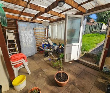 Price £1,200 pcm - Available Now - Part Furnished - Photo 1