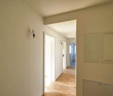 Neuwertig Wohnen in Pfaffstätten: Moderne 2-Zimmer-Wohnung mit Fußb... - Photo 2
