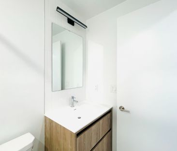 For Lease - 8 Beverley Glen Boulevard Unit# 708, Vaughan, Ontario - Photo 3