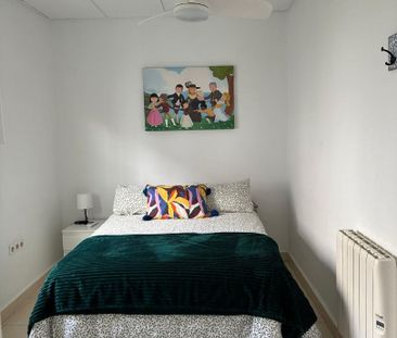 Piso de alquiler en Barrio de Zaidín - Photo 1