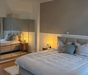 Charmante AltbauWohnung direkt am Park und See - Photo 1