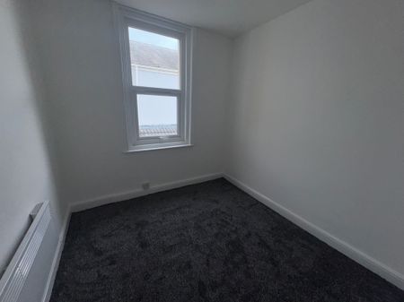Withnell Road F3, Blackpool - Photo 2