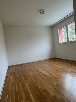 Modern 3.5 room apartment in a good location - Photo 1