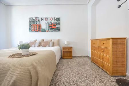 Calle Reig Genovés, Valencia, Valencian Community 46019 - Photo 3