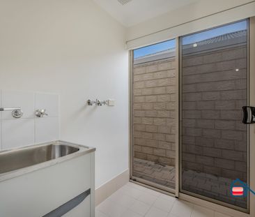 KELMSCOTT - 3x2 - QUIET SECURE COMPLEX - Photo 5