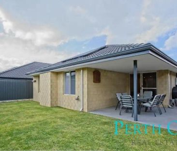 “Stunning Beautiful Family Home in Harrisdale!!” - Photo 3