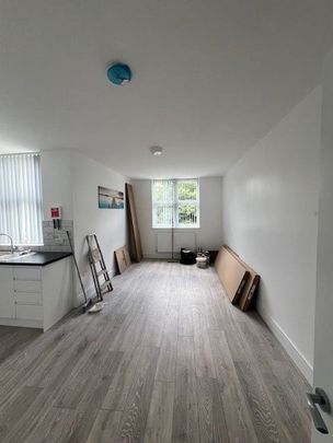 3 Bed Flat, Pembury Road, N17 - Photo 1