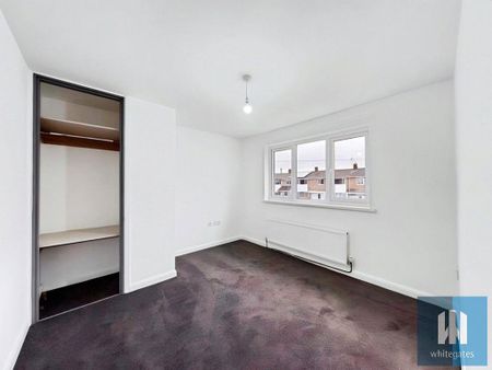 3 bedroom end of terrace house to rent - Photo 4