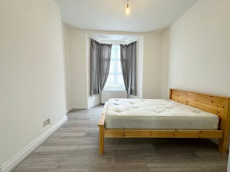 1 Bed Flat, Mulkern Road, N19 - Photo 3