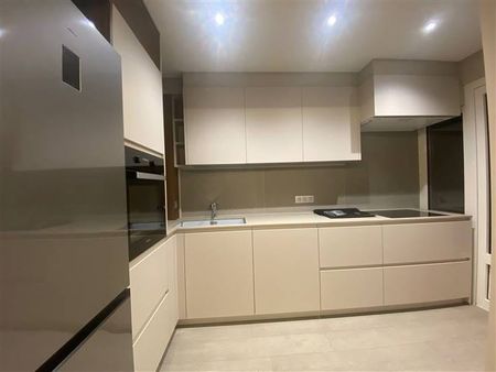 Appartement te huur - Photo 2