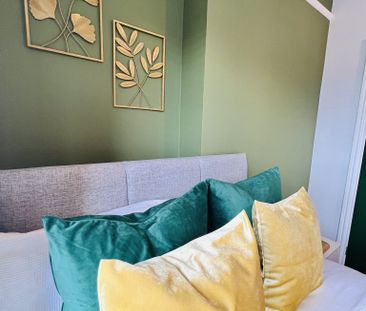 BEDROOM 5 – MEDIUM DOUBLE ENSUITE - Photo 4