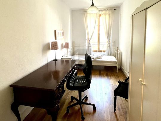 CHARMANT MEUBLÉ CENTRAL POUR COUPLE OU FAMILLE - Foto 1