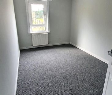 2 bedroom ground floor flat to rent - Photo 1