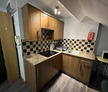 1 bedroom bedsit to rent - Photo 1