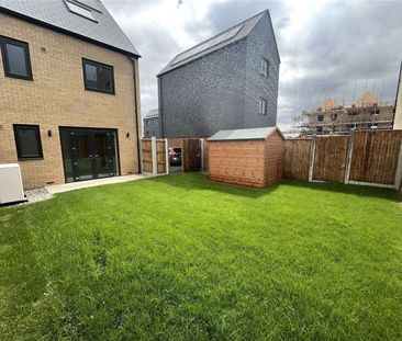 A modern three bedroom house in the popular Beaulieu Park development - Photo 5