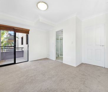 * Walk To Waterfront - Photo 3