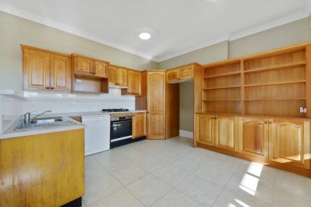 Oversized Beachside Duplex with Ocean Views - Photo 4