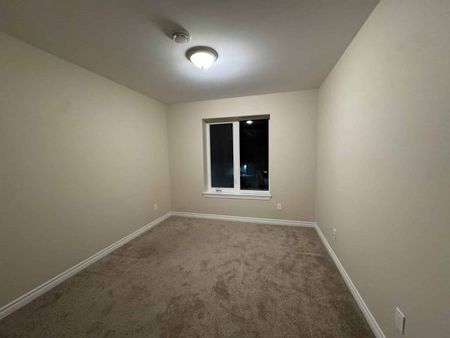 210 County Rd 8, Unit 201, Napanee, ON - Photo 4