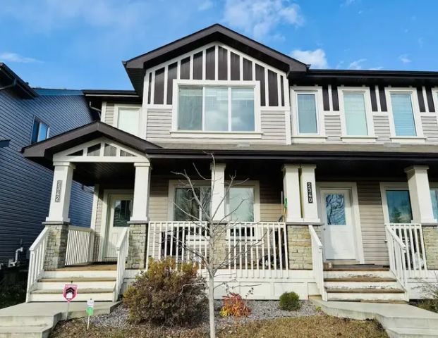 Beautiful 3-Bedroom Duplex with Fenced Yard, Double Garage, and Park Views | 2342 Glenridding Blvd SW, Edmonton - Photo 1