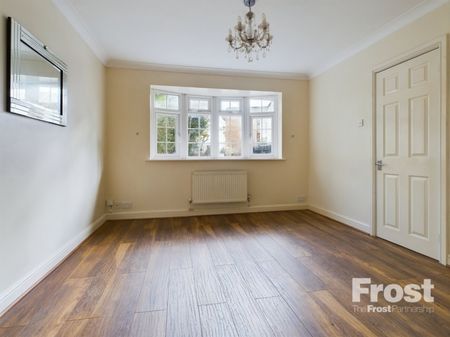 Langley Road, Slough, Berkshire,SL3 - Photo 4