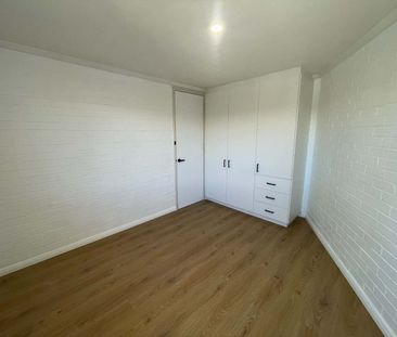 Comfortable Apartment Living in a Convenient Bayswater Location - Photo 5