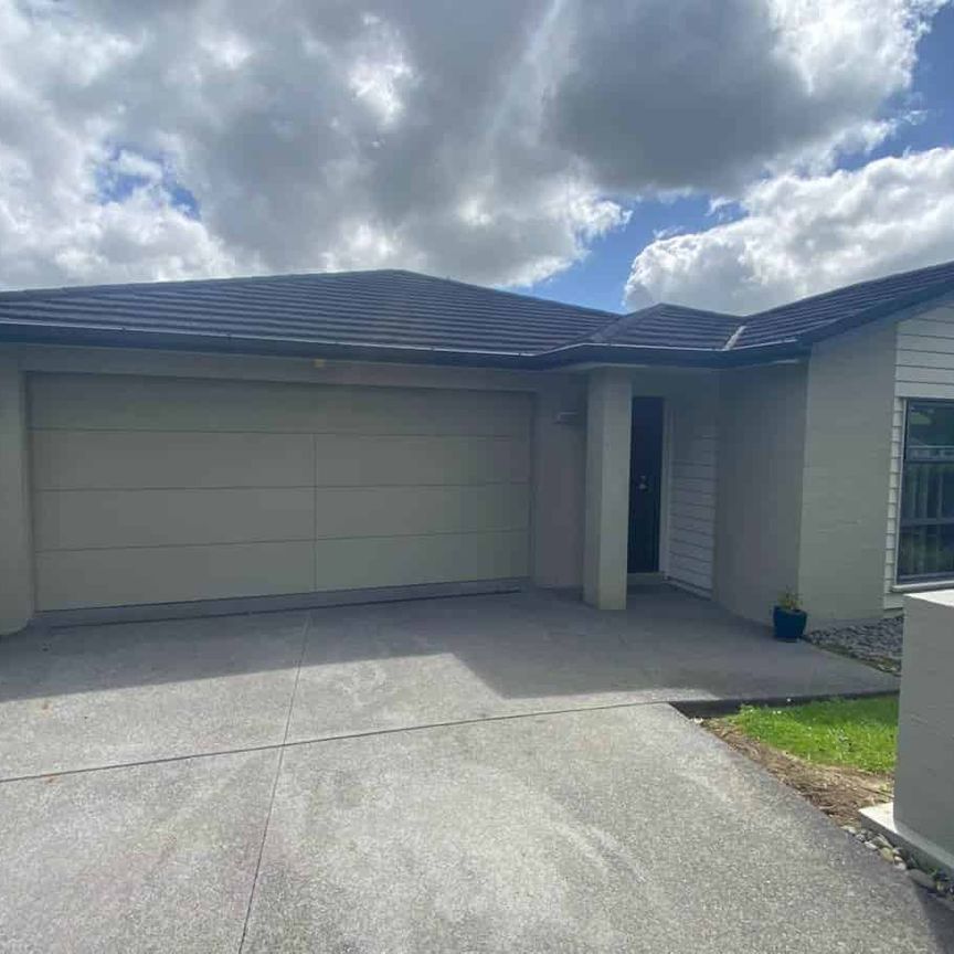 Modern Living In Anselmi Ridge - Photo 1