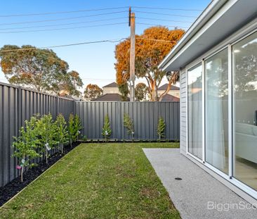 Exquisite Four-Bedroom Townhouse in the Heart of Altona North! - Photo 6