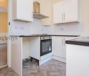 2 bedroom terraced house to rent - Photo 5