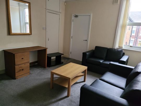 Newcastle upon Tyne - Photo 1