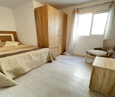 Double bed in Room in a shared 4-bedroom apartment for rent in Nou ... - Photo 6