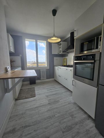 Location Appartement 4 pièces 77m² - Photo 5
