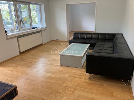 Nice Sized Two-Bedroom Flat with Parking - Cismigiu - Photo 5