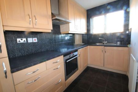 1 bedroom property to rent - Photo 3