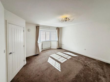 3 bedroom detached house to rent - Photo 4